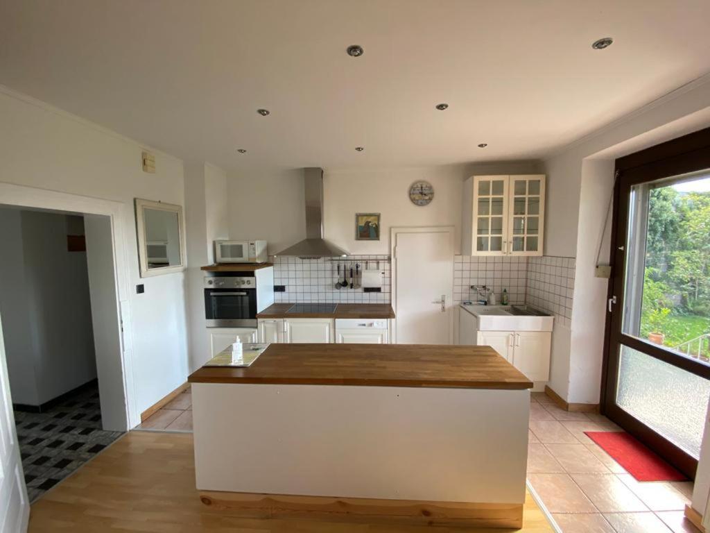 Ferienwohnung Am Theo Carlen Platz Ormesheim エクステリア 写真