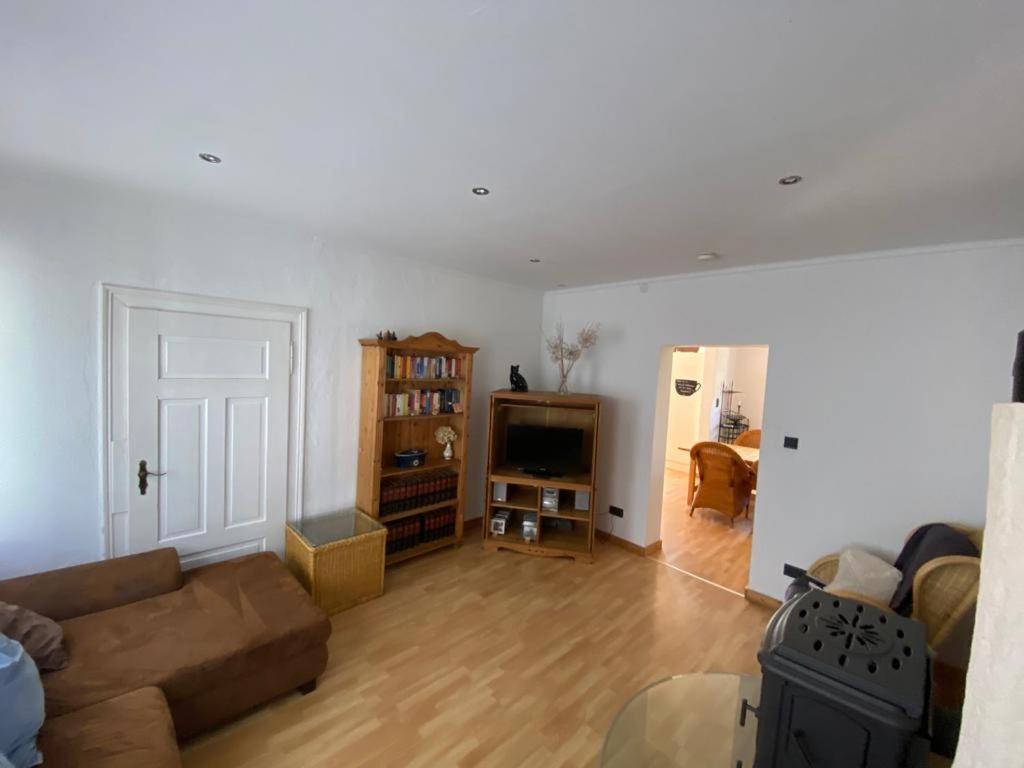 Ferienwohnung Am Theo Carlen Platz Ormesheim エクステリア 写真