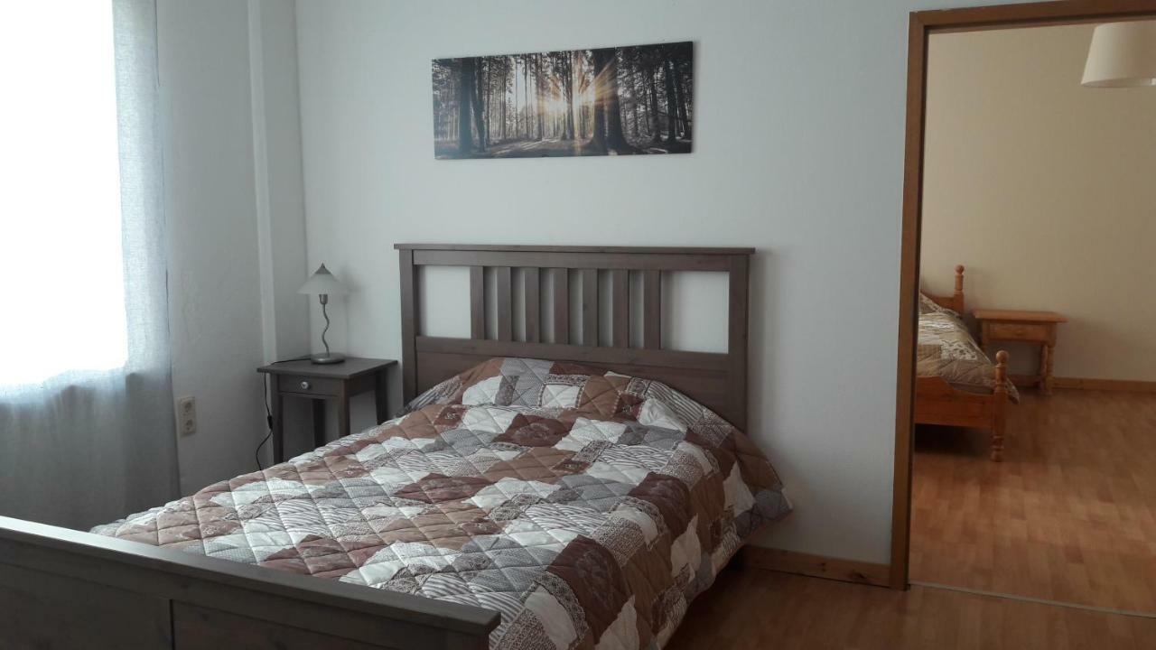 Ferienwohnung Am Theo Carlen Platz Ormesheim エクステリア 写真