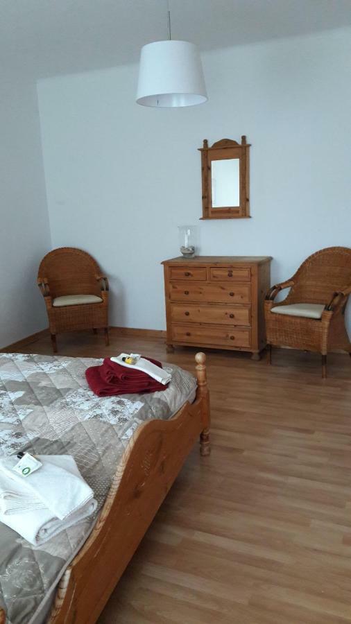 Ferienwohnung Am Theo Carlen Platz Ormesheim エクステリア 写真